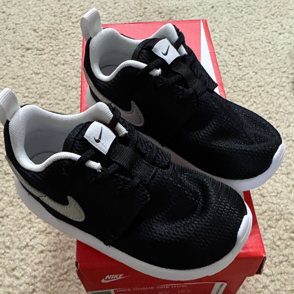 Nike Kids Black and White Mesh Sneakers